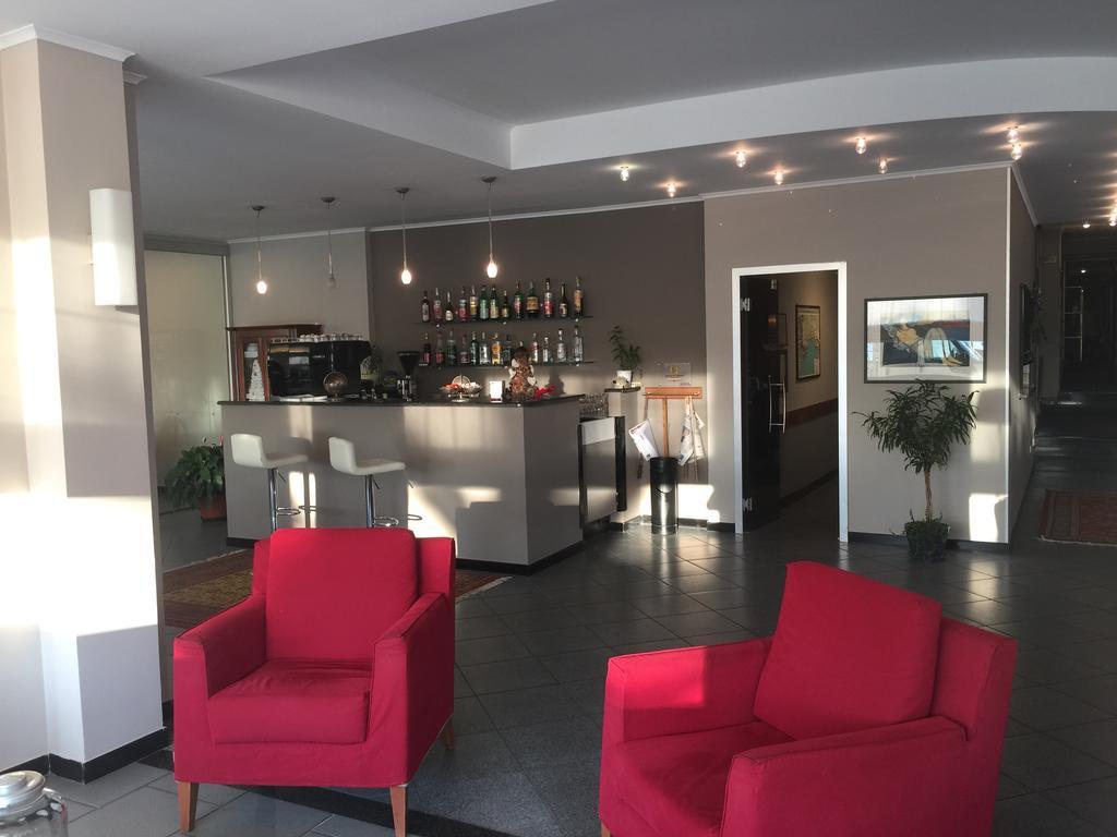 Hotel Internazionale Finale Ligure Exterior foto